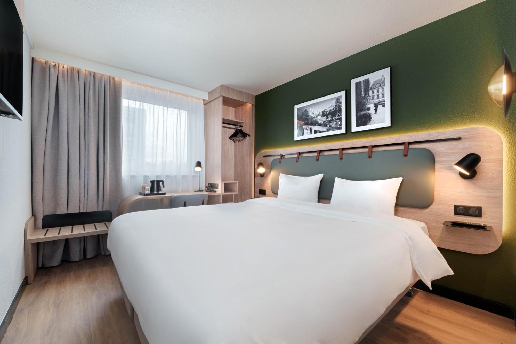 Hotel Campanile Marseille Saint Antoine Esterno foto